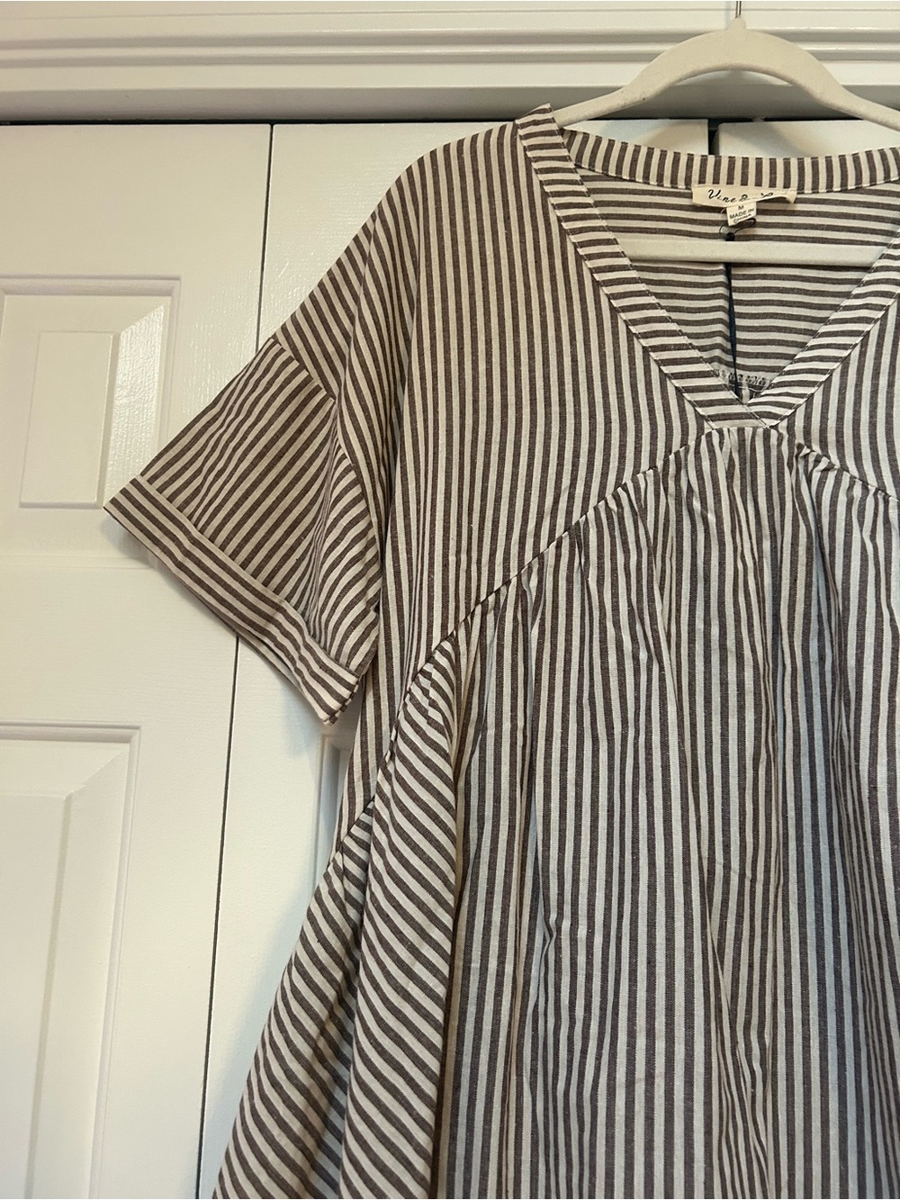 NWT Striped Ruffle-Hem Dress - Neutral Stripe - Picture 3 of 7
